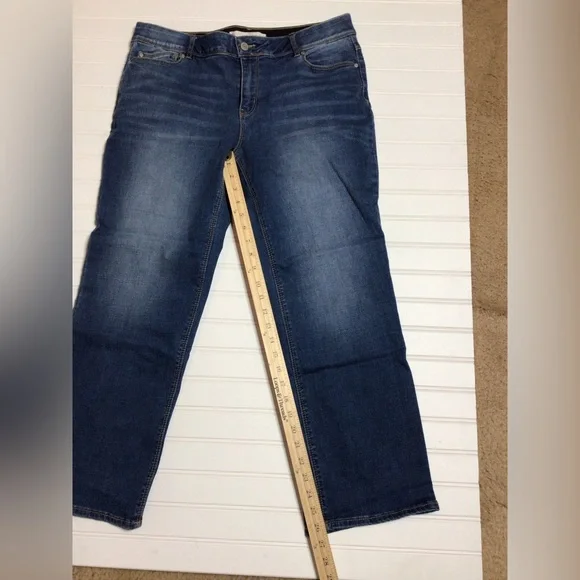 Cato 12p Women's Straight Leg Blue Jeans (0205) - Picture 8 of 10